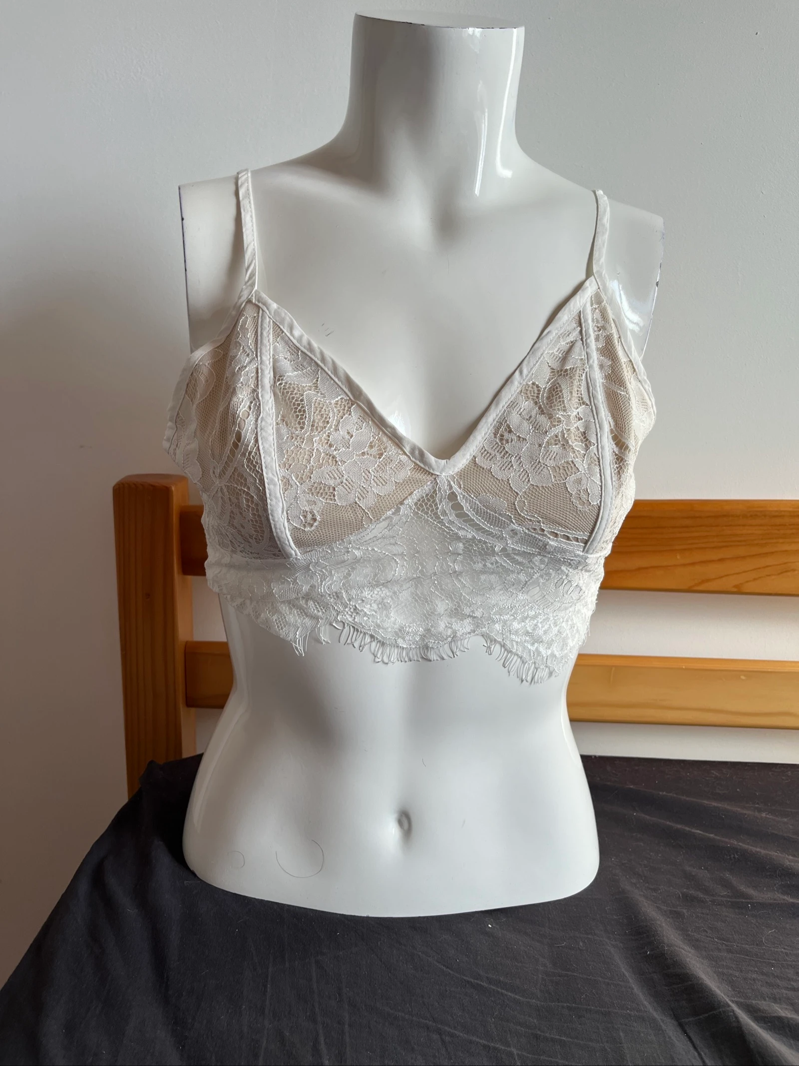 Brassière soutien gorge femme neuf taille S 